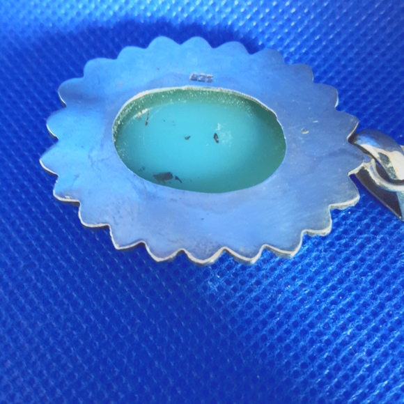 Aventurine Pendant in Sterling Silver - Picture 2 of 4